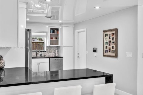 Casa en venta en Lighthouse Point, Florida, 4 dormitorios, 211.17 m2 № 2033791 - foto 18