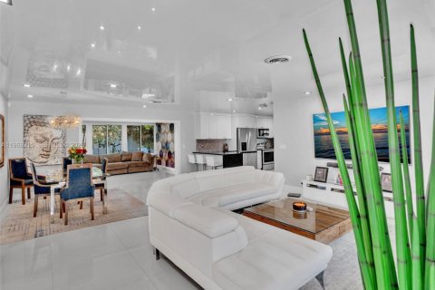 Casa en venta en Lighthouse Point, Florida, 4 dormitorios, 211.17 m2 № 2033791 - foto 12