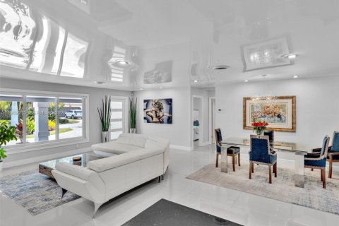 Casa en venta en Lighthouse Point, Florida, 4 dormitorios, 211.17 m2 № 2033791 - foto 25