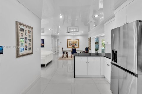 Casa en venta en Lighthouse Point, Florida, 4 dormitorios, 211.17 m2 № 2033791 - foto 23