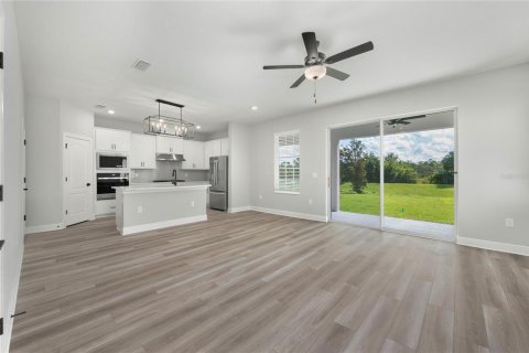 Casa en venta en Kissimmee, Florida, 4 dormitorios, 190.54 m2 № 2208346 - foto 3