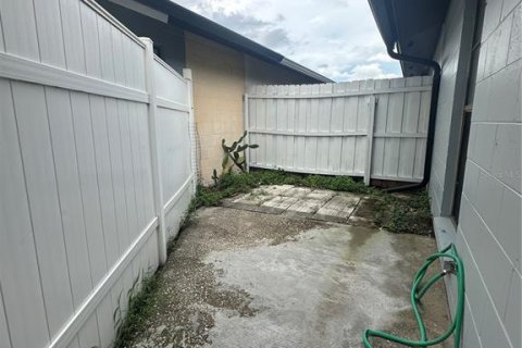 Casa en alquiler en Orlando, Florida, 2 dormitorios, 100.06 m2 № 1913558 - foto 11