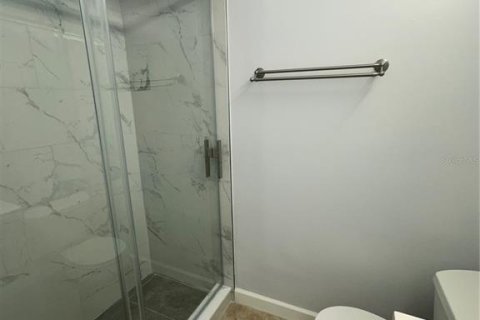 Casa en alquiler en Orlando, Florida, 2 dormitorios, 100.06 m2 № 1913558 - foto 9