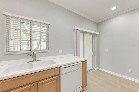 Townhouse in Bradenton, Florida 2 bedrooms, 132.76 sq.m. № 2095143 - photo 14