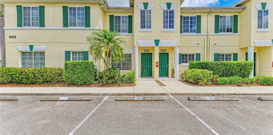 Townhouse in Bradenton, Florida 2 bedrooms, 132.76 sq.m. № 2095143