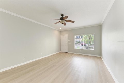 Townhouse in Bradenton, Florida 2 bedrooms, 132.76 sq.m. № 2095143 - photo 4