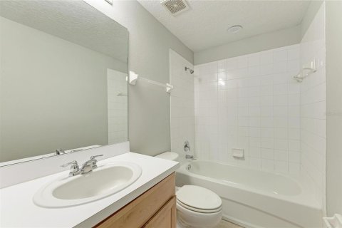 Townhouse in Bradenton, Florida 2 bedrooms, 132.76 sq.m. № 2095143 - photo 22