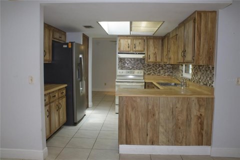 Casa en venta en Winter Park, Florida, 3 dormitorios, 152.82 m2 № 2238213 - foto 8
