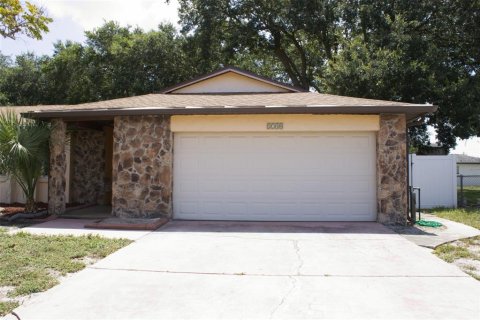 House in Winter Park, Florida 3 bedrooms, 152.82 sq.m. № 2238213