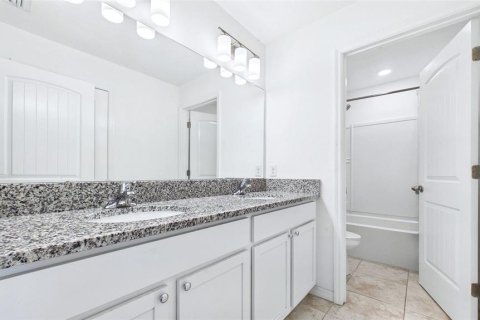 Villa ou maison à louer à Tampa, Floride: 4 chambres, 194.26 m2 № 2106973 - photo 21