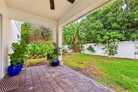 Villa ou maison à louer à Tampa, Floride: 4 chambres, 194.26 m2 № 2106973 - photo 27