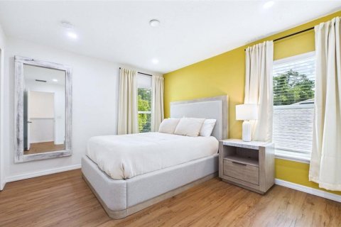 Villa ou maison à louer à Tampa, Floride: 4 chambres, 194.26 m2 № 2106973 - photo 18