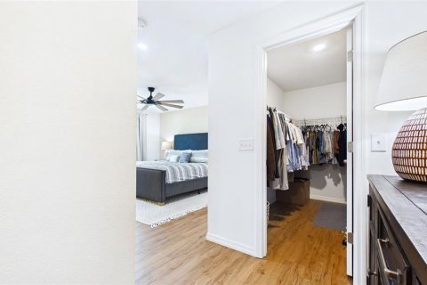 Villa ou maison à louer à Tampa, Floride: 4 chambres, 194.26 m2 № 2106973 - photo 14