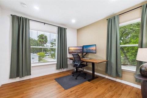 Villa ou maison à louer à Tampa, Floride: 4 chambres, 194.26 m2 № 2106973 - photo 24