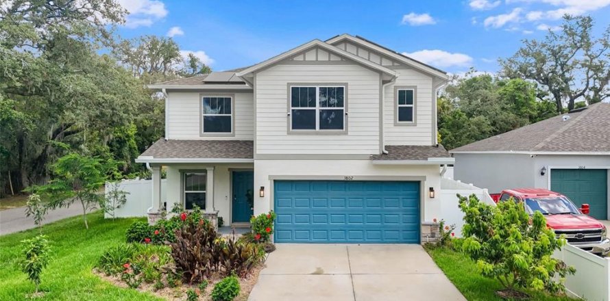 Villa ou maison à Tampa, Floride 4 chambres, 194.26 m2 № 2106973