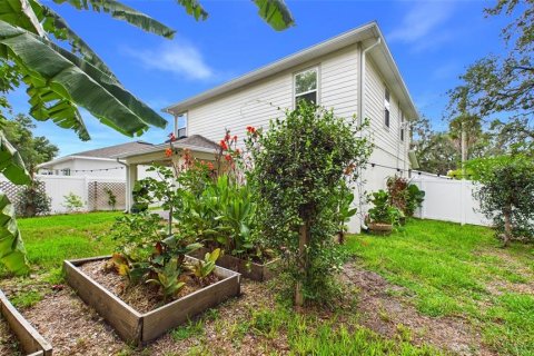 Villa ou maison à louer à Tampa, Floride: 4 chambres, 194.26 m2 № 2106973 - photo 28