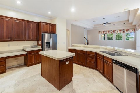 House in Orlando, Florida 5 bedrooms, 335.84 sq.m. № 1822462 - photo 9
