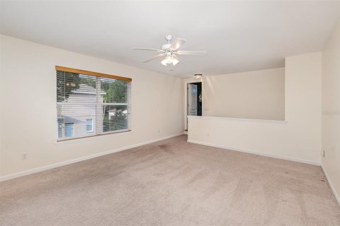 House in Orlando, Florida 5 bedrooms, 335.84 sq.m. № 1822462 - photo 25