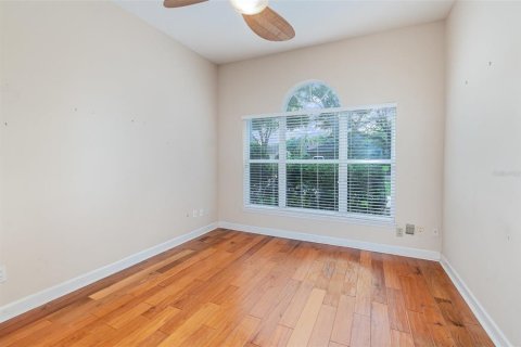 House in Orlando, Florida 5 bedrooms, 335.84 sq.m. № 1822462 - photo 18