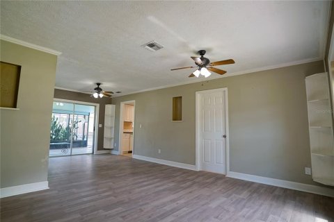 Villa ou maison à vendre à Riverview, Floride: 5 chambres, 144.46 m2 № 2208762 - photo 4