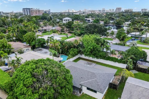 Купить виллу или дом в Уилтон-Мэнорс, Флорида 3 спальни, 168.9м2, № 1951893 - фото 7