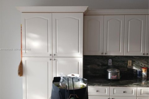 Купить виллу или дом в Майами, Флорида 4 спальни, 206.52м2, № 1990093 - фото 9