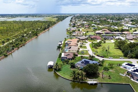 Villa ou maison à vendre à Port Charlotte, Floride: 3 chambres, 179.21 m2 № 2199947 - photo 27