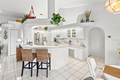 House in Port Charlotte, Florida 3 bedrooms, 179.21 sq.m. № 2199947 - photo 10