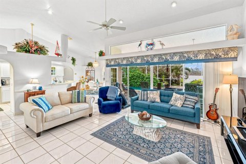 House in Port Charlotte, Florida 3 bedrooms, 179.21 sq.m. № 2199947 - photo 5