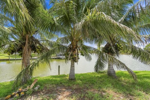 Villa ou maison à vendre à Port Charlotte, Floride: 3 chambres, 179.21 m2 № 2199947 - photo 25