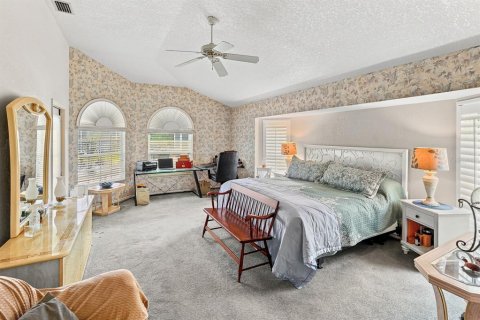 House in Port Charlotte, Florida 3 bedrooms, 179.21 sq.m. № 2199947 - photo 15