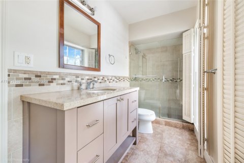 Купить кондоминиум в Корал-Гейблс, Флорида 2 спальни, 189.15м2, № 2043781 - фото 13