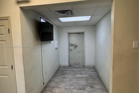 Immobilier commercial à vendre à Orlando, Floride № 2077143 - photo 16