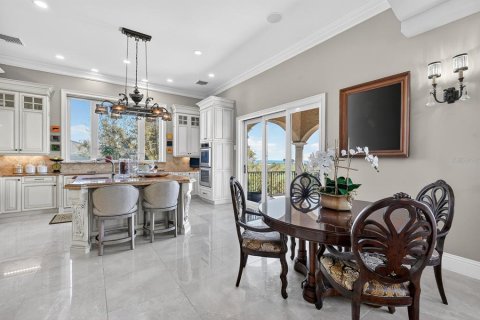 House in Palm Coast, Florida 5 bedrooms, 606.09 sq.m. № 2391472 - photo 18