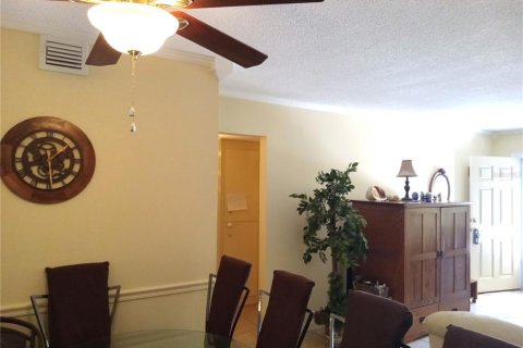 Condo in Clearwater, Florida, 2 bedrooms  № 2226440 - photo 13