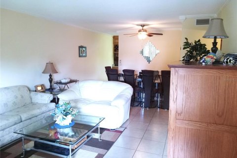 Condo in Clearwater, Florida, 2 bedrooms  № 2226440 - photo 5
