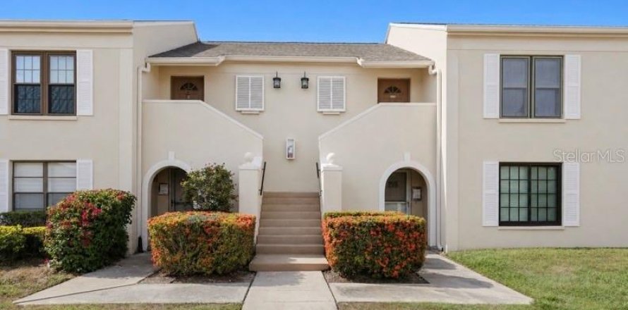 Condominio en Clearwater, Florida, 2 dormitorios № 2147621
