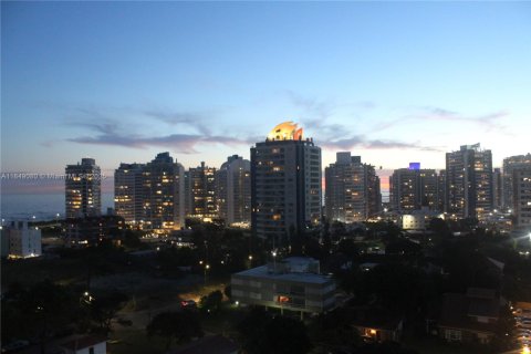 Купить кондоминиум в Майами, Флорида 1 спальня, 76.46м2, № 1936624 - фото 12