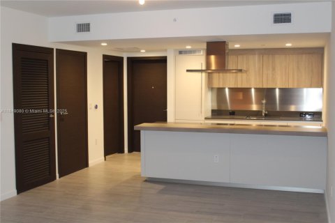 Купить кондоминиум в Майами, Флорида 1 спальня, 76.46м2, № 1936624 - фото 3