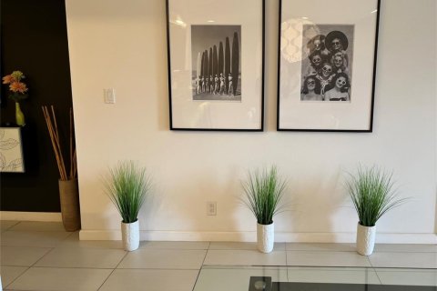 Copropriété à vendre à Pompano Beach, Floride: 1 chambre, 89.19 m2 № 2084429 - photo 18