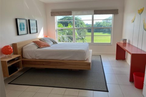 Copropriété à vendre à Pompano Beach, Floride: 1 chambre, 89.19 m2 № 2084429 - photo 27
