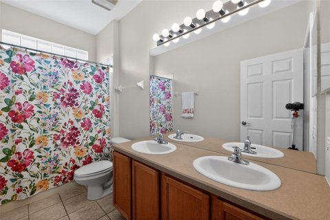 Villa ou maison à vendre à Kissimmee, Floride: 5 chambres, 256.87 m2 № 2093006 - photo 25