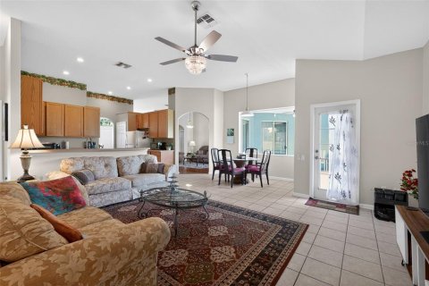 Villa ou maison à vendre à Kissimmee, Floride: 5 chambres, 256.87 m2 № 2093006 - photo 9