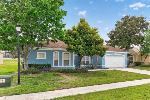 Villa ou maison à vendre à Kissimmee, Floride: 5 chambres, 256.87 m2 № 2093006 - photo 2
