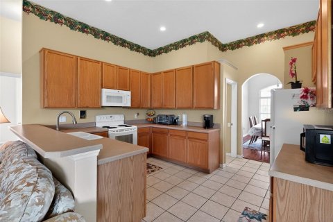 Villa ou maison à vendre à Kissimmee, Floride: 5 chambres, 256.87 m2 № 2093006 - photo 12