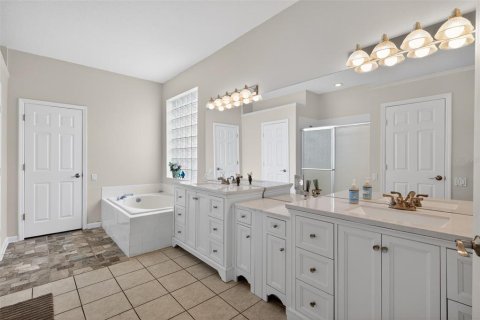 Villa ou maison à vendre à Kissimmee, Floride: 5 chambres, 256.87 m2 № 2093006 - photo 18