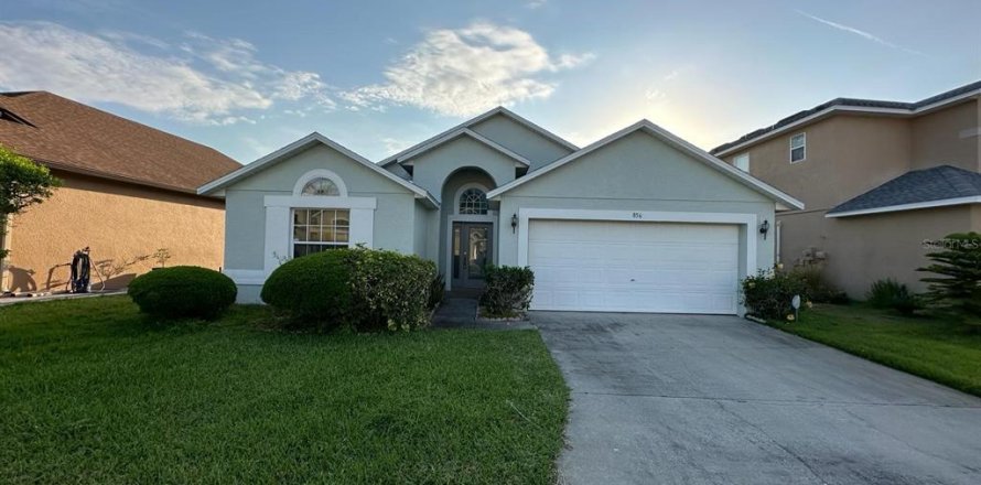House in Davenport, Florida 3 bedrooms, 166.85 sq.m. № 1914699