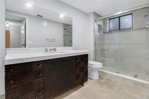 Condo in Miami, Florida, 2 bedrooms  № 1783666 - photo 23