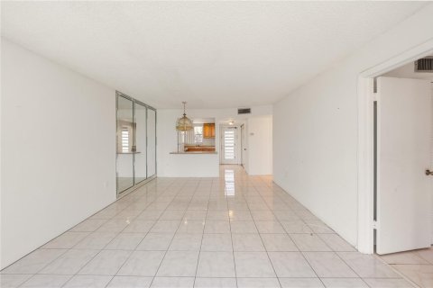 Copropriété à vendre à Sunrise, Floride: 2 chambres, 78.97 m2 № 2084387 - photo 8
