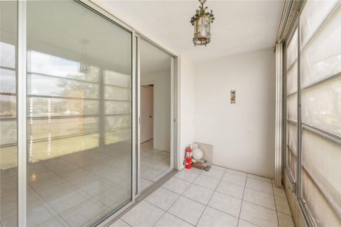 Copropriété à vendre à Sunrise, Floride: 2 chambres, 78.97 m2 № 2084387 - photo 19
